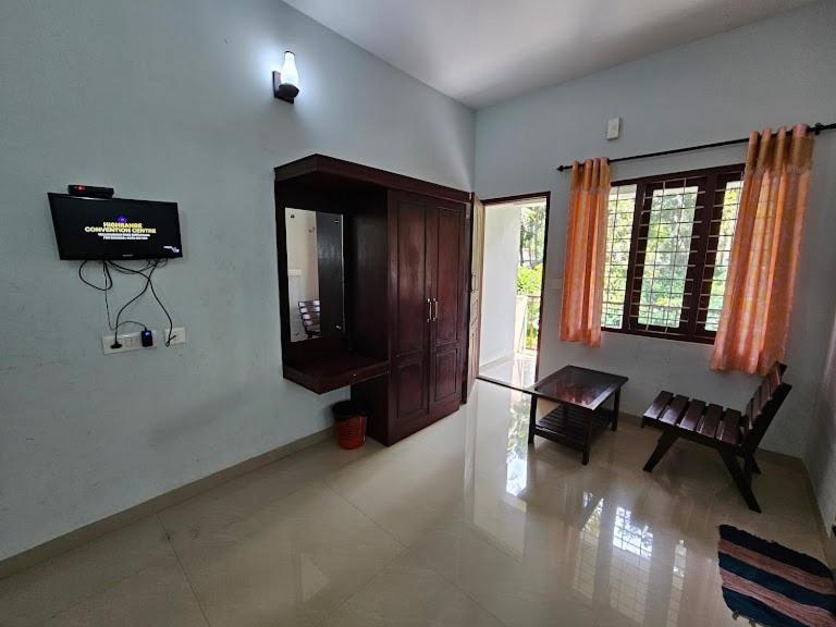 Pknhomestay Kumily Thekkady Esterno foto