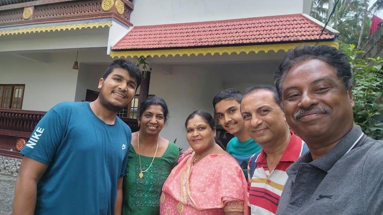 Pknhomestay Kumily Thekkady Esterno foto